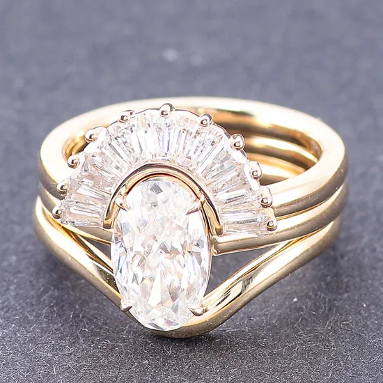 10K Yellow Gold Diamond Jewelry Set D Color Oval Moissanite Diamond Wedding Rings Women′s Cluster Ring Three Piece Set