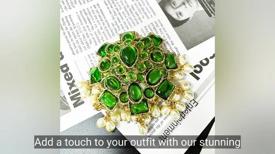 Emerald Brooch Gold