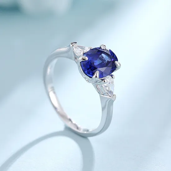 Simple Three Stones Ring 