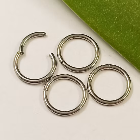 Fashion Jewelry G23 Titanium Piercing Jewelry Nose Ring Cross